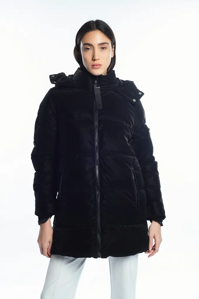 ONA SAEZ CAMPERA LANIN