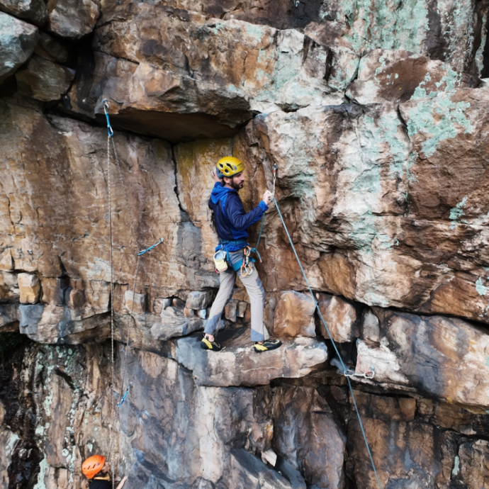 MAKALU HYPER HOODY SWEATER MEN