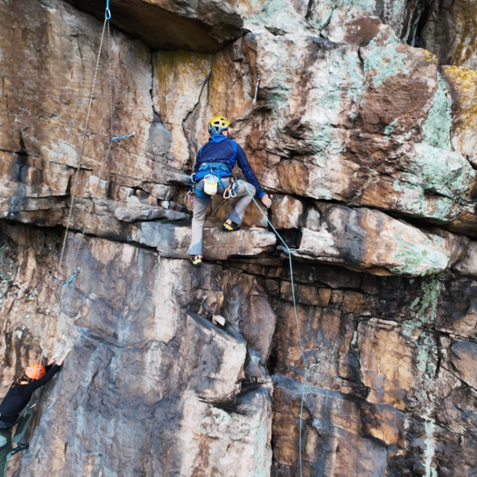 MAKALU HYPER HOODY SWEATER MEN