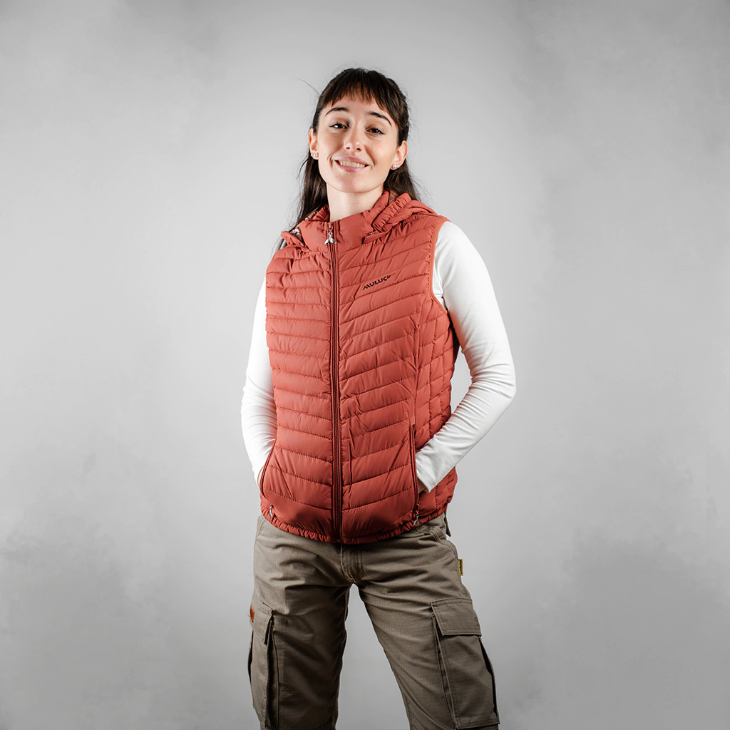 CH813 CHALECO ENGOMADO MUJER